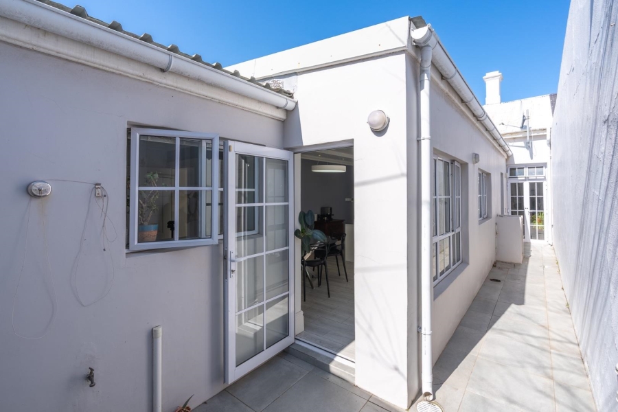 2 Bedroom Property for Sale in Observatory Western Cape